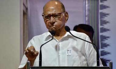  शरद पवारांचा एसटी कर्मचाऱ्यांना अप्रत्यक्ष इशारा !