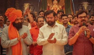 मंगेश देसाईंनी सांगितला ‘धर्मवीर’ चित्रपटाच्या पडद्यामागचा एकनाथ शिंदेंसोबतचा ‘तो’ किस्सा